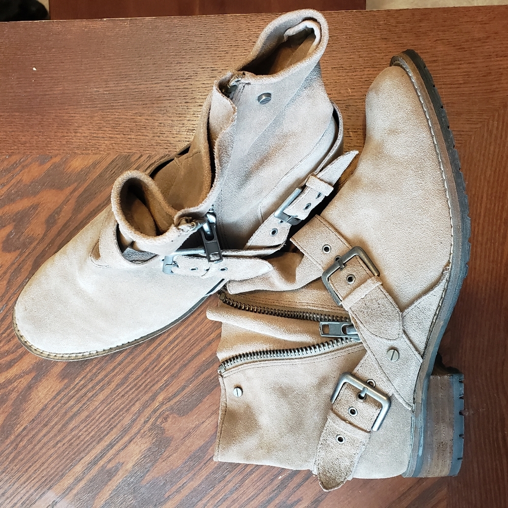 TODAY ONLY!!! $$$ DROP!!! DOLCE VITA MOTO BOOTIES